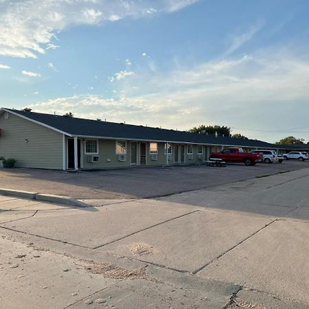 Economy Inn Маккук Экстерьер фото